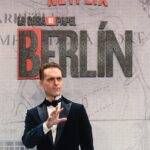 Pedro Alonso Instagram - What a night! Berlin, December 29 @vancouvermediaproducciones 🔥@netflixes 🕺🏼🔮🔥🚀 (gracias por ponerme muñesco @mansolutely @galleryroomc @miryampintado y a mi amada @bo_project_makeup )