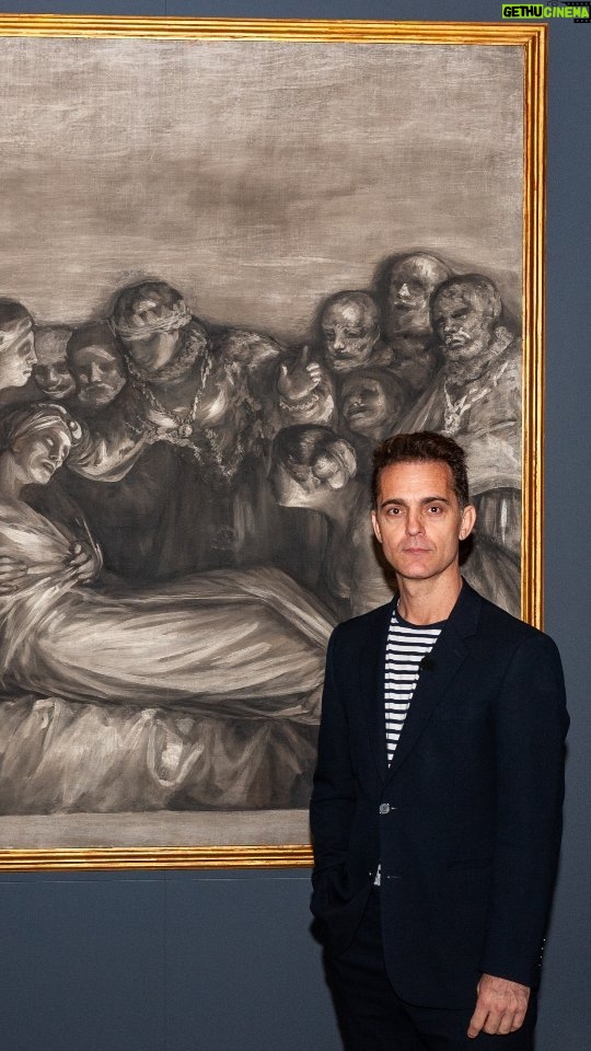 Pedro Alonso Instagram - 👨🎨 Terminamos el año de la @galeriacoleccionesreales con uno de nuestros padrinos más carismáticos y especiales, ¡Pedro Alonso (@pedroalonsoochoro)! 🎨 “Goya es lo que es hoy por todo lo que pintó para que no lo viese nadie”. Hoy conocemos con este actor y "pinturillas" -como él mismo se define- la obra 'Santa Isabel de Portugal curando a una enferma' y a su autor, Francisco de Goya. Esta es solo una de las más de 650 piezas que podéis encontrar en la @galeriacoleccionesreales de @patrimnacional 😉 #Arte #Art #Museum #Madrid #Spain _ 👨🎨 We end the year of #LaGalería with one of our most charismatic and special hosts, Pedro Alonso (@pedroalonsoochoro)! 🎨 "Goya is what he is today because of everything he painted so that no one could see it". Today we discover with this actor the painting 'Saint Isabella of Portugal curing a sick woman' and its author, Francisco de Goya. This is just one of the more than 650 pieces that you can find in the @galeriacoleccionesreales 😉