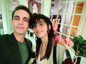 Pedro Alonso Instagram - Verde que te quiero verde ❤️🐸🪲🦖🦎🐢 @albafloresoficial
