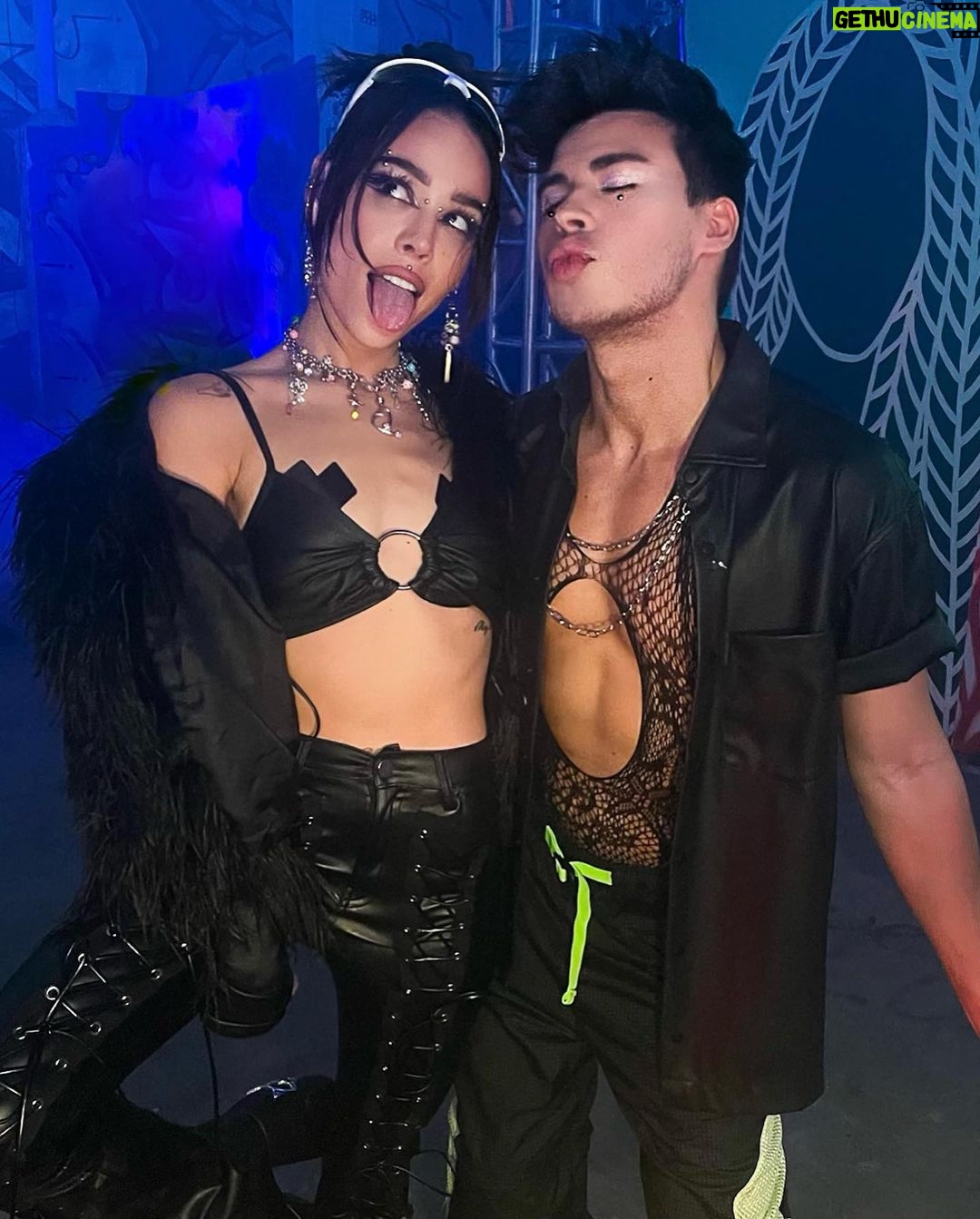 Pedro Figueira Instagram - una noche locaaaa 💥 XT4S1S 🤍 @dannapaola