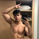 Pedro Figueira Instagram - Última foto antes de entrar a La casa de los famosos 🙈 Espero no me extrañen tanto! Y si me extrañan pongan el 24/7