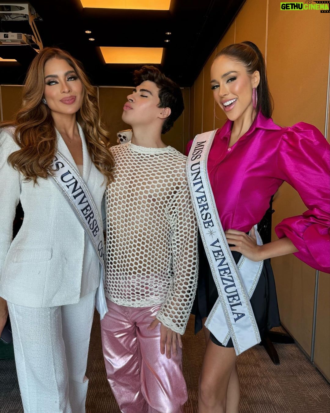 Pedro Figueira Instagram - VENEZUELA y COLOMBIA! 👑😍 Yaaaa último post de Miss Universo lo prometoooooo Mexico City, Mexico
