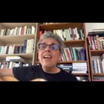 Pedro Guerra Instagram - EL REENCUENTRO DE VIOLA Y EL BARÓN. Esta canción ha sido pedida en todos los Pídeme que hemos hecho hasta el momento. ¿Quieres escucharla el 27 de Abril en La Chica de Ayer @lachicadeayersalamanca en Salamanca? Entra en www.pedroguerra.com y tienes que el link. Solo tienes que comprar tu entrada y pedir una canción.