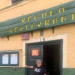 Pedro Guerra Instagram - Ya estamos en Tenerife. Nos vemos esta noche en Santa Úrsula con toda La Banda. @suma_festival Ahora descansamos un ratito en @linajedelpago no sin antes haber comido en @restauranteregulo Gracias a estos dos maravillosos lugares por tratarnos siempre tan bien. Gracias @elbuholalaguna @guillemolinaf @pablocebrian @miguelponcebass y Luis Fdez. @casadelburro