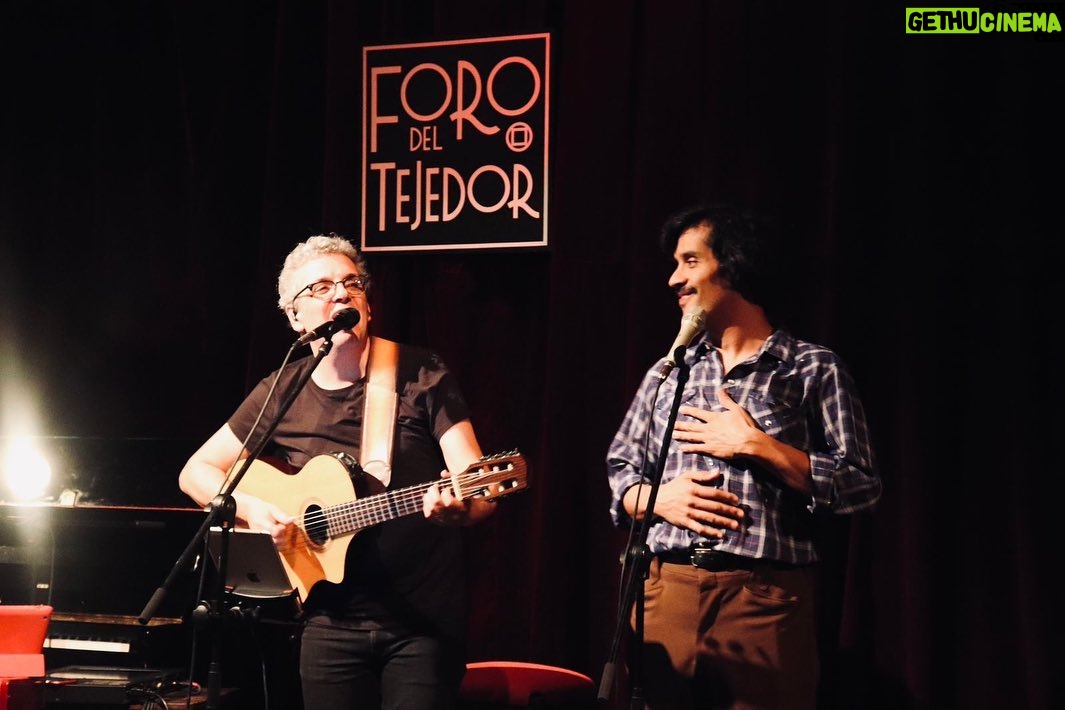 Pedro Guerra Instagram - Recuerdos de Ese Día en @forodeltejedor en CDMX. @miguelinzunza @leoelleon @eldavidaguilar @eoceransky @muerdomusica Amigos a los que quiero y admiro.