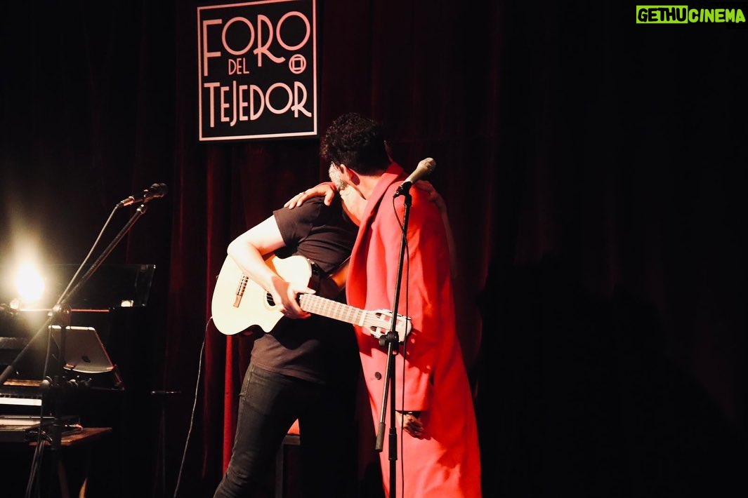 Pedro Guerra Instagram - Recuerdos de Ese Día en @forodeltejedor en CDMX. @miguelinzunza @leoelleon @eldavidaguilar @eoceransky @muerdomusica Amigos a los que quiero y admiro.