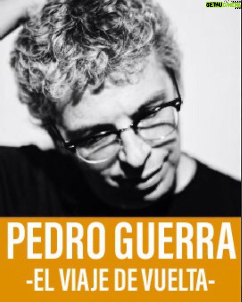 Pedro Guerra Instagram - El cantautor español, @pedro_guerra, regresa a México luego de tres años de ausencia y lo hará con su gira #ElViajeEstáDeVuelta. Para la #CDMX, el autor de #Contamíname abrió una segunda fecha este 26 de marzo a las 17hrs en el @forodeltejedor. Boletos a través de www.forodeltejedor.com @gyrarte Foro del Tejedor