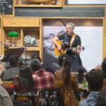 Pedro Guerra Instagram - ¡GRACIAS MÉXICO POR ESTE VIAJE DE VUELTA! Últimas fechas de la primera etapa: Febrero 22 - Tijuana (doble función) 23 - Morelia 24 - Guadalajara 25 - Oaxaca Regresamos en Marzo para visitar Xalapa, Pachuca, Puebla, Tuxtla, Mérida, Torreón, Saltillo, Monterrey, Mazatlán y cerrar en CDMX. Toda la info en pedroguerra.com #PedroGuerra #GyrarteArteEnMovimiento