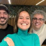 Pedro Guerra Instagram - Ayer grabamos una nueva canción con el maestro @pedro_guerra Es nuestra segunda canción conjunta! Él la letra y yo la música. Pronto la podréis escuchar! Poner música a sus increíbles textos me encanta, es como si la sacara porque ya la tienen, no siento que sea yo exactamente quien crea esa música. Ayer además pude trabajar porfin con @pablocebrian que es un grande y también con @idelascuevas que me enseñó a dejar de pedir perdón cuando me equivoco (buenísimo aprendizaje)! En su nuevo espacio @halleymusichub que es brutal! Esta nueva canción que se llama ‘Preguntas’ estará en el vol. 2 de Parceiros, el actual proyecto de Pedro, un proyecto de dúos. Me hace mucha ilusión que hayas vuelto a contar conmigo Pedro! Hacer canciones es la más bonita tarea del universo. Madrid, Spain