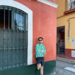 Pedro LaDroga Instagram - A ver como explico esto… Hace como 6 años me comentó mirmano @brbrfilms que si me gustaría aparecer como actor en el cast de una pelicula que iba a rodar @cpardor , que avisase a mi gang y la llevara, 1 semana despues estábamos yendo a rodar la juntera mas random pero mas epik del mundooo. 📡📽📡 Estoy muy orgulloso de que haya salido este proyecto adelante e incluso haya ganado uno de los premios del @festivalsevilla YASSS! Enhorabuena papasote!!! Y a todo el Team de “H” enormeeeeee!. @abelovalis tekamelo golfo, grasia x esta siempre ahi, sabia k tenias k estar in desde el primer momento <3 #FREEHANSON 🖤👏🏽🖤 ojala hubieses estado en este estreno, pero esto es solo el principio i promise myg 🧱🧱🧱 Cines C.C. Nervión Plaza