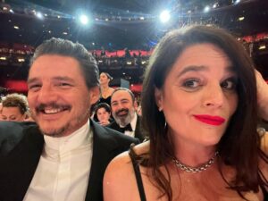 Pedro Pascal Instagram - Big Sis Energy. #LosOscars95 con @tylenolprincess