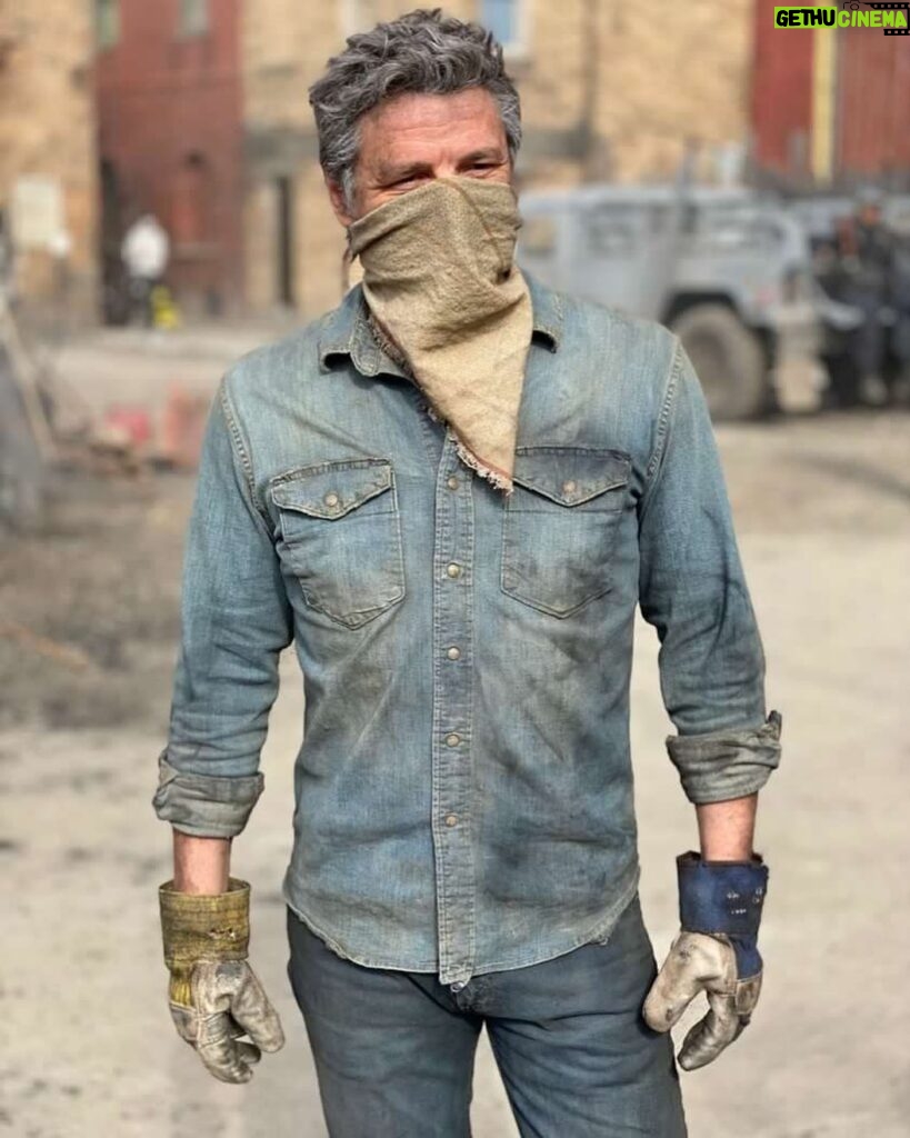 Pedro Pascal Instagram - Dusty Dad. Cabeza by @cocoullrich #TLOU