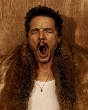 Pedro Pascal Instagram - Thirst. E. (y #ExtrañaFormadeVida Un Film de #Almodovar @festivaldecannes )

@esquire @daveholmes 

Editor in Chief @michaeljsebastian 
Photos @normanjeanroy 
Styling @billmulleninc 
Grooming @cocoullrich 
Prop styling @mishkabeluga 
Design Director @rw3ll 
Visuals Director @j_alexander_photo 
Executive Producer, video @dorennanew 
Executive Director, Entertainment @randipeck
