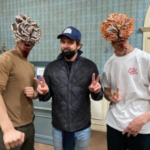 Pedro Pascal Instagram - El photo dumpo. Y basta. 

#TheLastofUs.  Greatest. Crew. Evah.