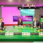 Pedro Ribeiro Instagram - Que ano espectacular, está primeira temporada do @_ofutebolemomento na Sport Tv. Uma nova casa para esta equipa, dezenas de programas e podcasts, fizemos o programa em estádios, o Barbosa ja tem Instagram, até uma manhã de radio fizemos todos! Sobretudo divertimo-nos, e percebemos que o programa tem público e que muita gente se revê na forma como tratamos o futebol. Obrigado a toda a gente da Sport Tv, que nos recebeu tão bem, e ao @placardjsc pela aposta. Nuno, Pedro e Cláudia, seguimos! ⚽️