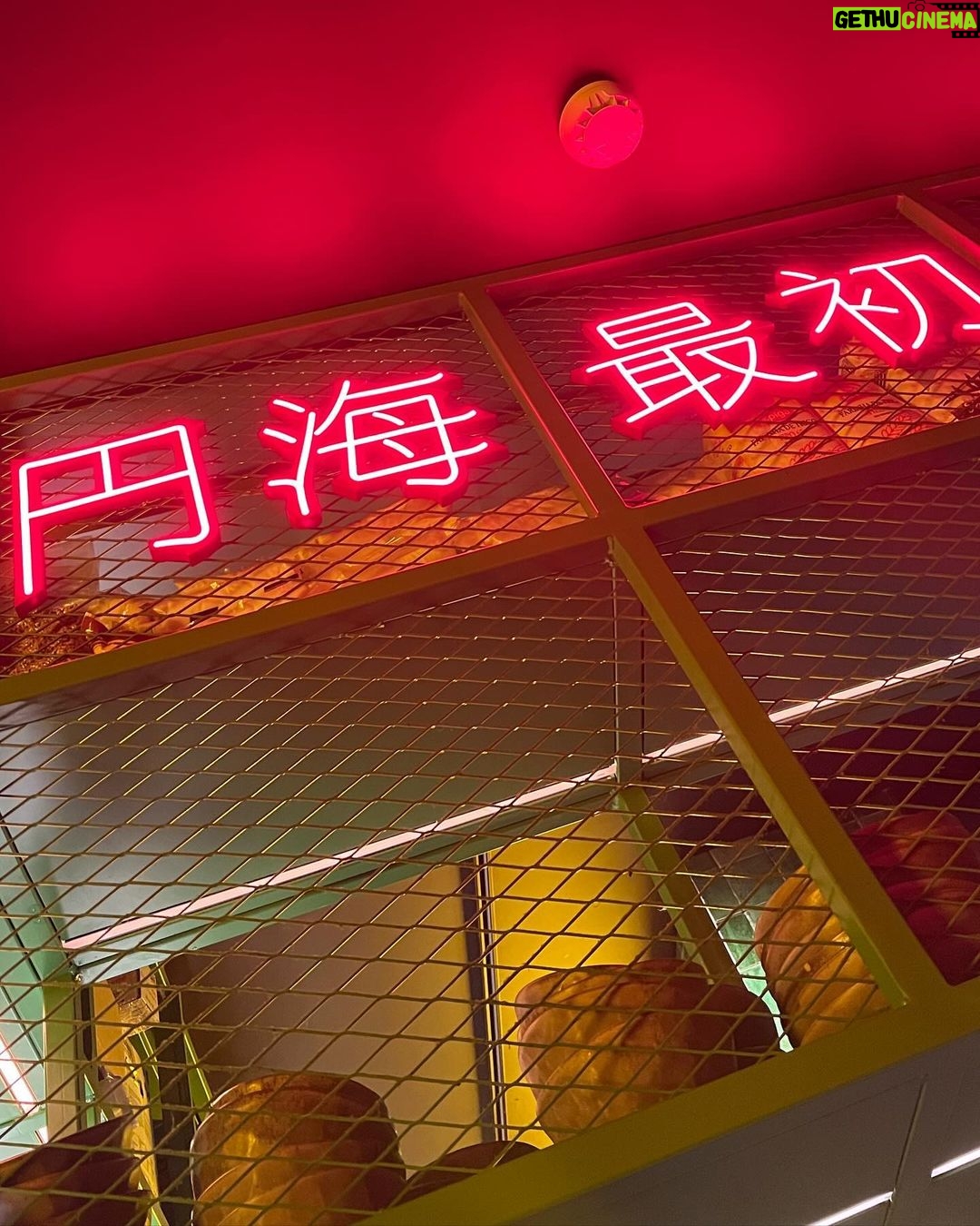 Pedro Ribeiro Instagram - Felizmente, já fui a muitos restaurantes extraordinários, na minha vida. O @izakaya.cascais entra facilmente para o top 10. Que sonho, tudo. Izakaya Cascais