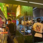 Pedro Ribeiro Instagram - Felizmente, já fui a muitos restaurantes extraordinários, na minha vida. O @izakaya.cascais entra facilmente para o top 10. Que sonho, tudo. Izakaya Cascais