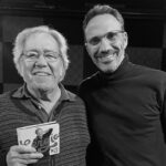 Pedro Ribeiro Instagram - É a vida, o que é que se há-de fazer? Viver. Hoje, a Comercial publica o tributo ao grande Sérgio Godinho. Este “Primeiro Dia”nasce do nosso respeito e admiração por um artista maior. O vídeo tem a assinatura da Rádio Nº1 de Portugal, e a impressão digital particular de uma equipa que tentou fazer justiça e não estragar nada, juntando um grupo de 41 artistas. Todos embarcaram nisto com o seu talento e generosidade. Brindemos aos amores com o vinho da casa! Como o que oferecemos ao próprio Sérgio, quando ontem, nervosos como estudantes em dia de exame, lhe mostrámos o vídeo. Vamos mostrar essa reação mais tarde. Hoje é para cantarmos todos este “Primeiro Dia”, em tributo ao Escritor das Canções que nos tocam no ombro. E a marca fica cá. Obrigado, @sergio.godinho.oficial ❤️