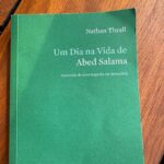 Pedro Ribeiro Instagram - O mundo é profundamente injusto. A intolerância é ignorante, a violência nada resolve e só eterniza o sofrimento, a barbaridade e a morte. Este livro revolve as entranhas, e atira-nos à cara a duríssima evidência de que não há inocentes, nem melhores ou piores, só há gente a morrer, não pára de morrer gente estupidamente. Israelitas, palestinianos, judeus, árabes, um absurdo a que não podemos chamar civilização. E Deus? Olhem, não sei que vos diga a esse respeito. “Não importa se é de esquerda ou de direita. O facto de haver quem celebre a morte de pessoas obriga a que paremos, por um momento, e nos perguntemos como é que chegámos a este ponto.” O mundo é muito injusto, e está todo fodido.