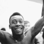 Pelé Instagram – Como o Rei Pelé sempre dizia: “Continue sorrindo e mantenha a bola rolando!” 
. 
As King Pelé always said: ‘Keep smiling and keep the ball rolling!’