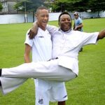 Pelé Instagram - Para sempre, Meninos da Vila! Parabéns, @neymarjr, por superar o Rei em gols pela Seleção Brasileira em jogos oficiais da FIFA. Com certeza Pelé está te aplaudindo hoje! . Meninos da Vila, forever! Congratulations, @neymarjr, for surpassing the King in goals for the Brazilian National Team in official FIFA matches. Surely Pelé is applauding you today!