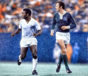 Pelé Instagram - Eram muito mais que bons amigos. Rei Pelé chamava Beckenbauer de irmão. Parceiros de time, quando jogaram juntos no New York Cosmos, as duas lendas nutriram uma linda e rara amizade, ao longo de toda a vida. Essa é uma despedida difícil para quem ama o futebol. Todavia, esperamos que seja um lindo reencontro no céu. Obrigado por tudo, @franzbeckenbauer.
.
They were much more than good friends. King Pelé called Beckenbauer his brother. Team partners, when they played together for the New York Cosmos, the two legends nurtured a beautiful and rare friendship throughout their lives. This is a difficult farewell for anyone who loves football. However, we hope it will be a beautiful reunion in heaven. Thanks for everything, Beckenbauer.