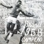 Pelé Instagram - "Eu fiquei triste de ver meu pai chorar quando o Brasil perdeu a Copa de 1950. Naquele mesmo dia, eu prometi a ele que eu iria ganhar uma Copa do Mundo" Oito anos depois, em 1958 na Suécia, o Pelé de 17 anos cumpriu sua palavra. Ele liderou o Brasil para sua primeira Copa do Mundo, se tornando o jogador mais novo na história do campeonato a marcar um gol. O novo moletom da @rootsoffight celebra a famosa promessa que Pelé fez a seu pai - só em rootsoffight.com #RootsofFight #KnowYourRoots . "I was sad to see my father cry when Brasil lost the 1950 World Cup. That same day, I promised him that I would win a World Cup.” Eight years later, in 1958 in Sweden, a 17-year-old Pelé made good on his promise. He led Brasil to its first ever World Cup, becoming the youngest player in the tournament’s history to score a goal. The new @rootsoffight sweatshirt celebrates that famous promise Pelé kept with his father - only at rootsoffight.com. #RootsofFight #KnowYourRoots