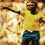 Pelé Instagram - Hoje começamos a escrever uma nova história. Não importa o tamanho e a tradição dos adversários: nós devemos respeitar e jogar cada partida com o foco de uma final. É importante jogar bonito sim, mas também é indispensável deixar tudo de si dentro do gramado. Hoje, seremos mais de 200 milhões de corações batendo como um só, vibrando a cada conquista da nossa Seleção. Envio essas fotos para inspirar vocês, garotos. De propósito, não escolhi as fotos de dribles, mas sim as de batalhas. Estou enviando todas energias positivas para vocês. Tenho certeza que teremos um final feliz. Que Deus os abençoe. Tragam este troféu para casa! . Today we start writing a new story. No matter the size and tradition of the opponents: we must respect and play each match with the focus of a final. It is important to play beautifully, yes, but it is also essential to leave everything on the pitch. Today, we will be more than 200 million hearts beating as one, vibrating with each achievement of our Seleção. I send these pictures to inspire you guys. On purpose, I didn't choose the photos of dribbles, but those of battles. I am sending all positive energies to you. I'm sure we'll have a happy ending. God bless you. Bring this trophy home!
