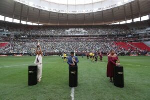 Pelé Instagram - Hoje, lembramos a homenagem prestada pela CBF ao Rei antes do pontapé inicial da Supercopa do Brasil. Palmeiras e Flamengo também prestaram uma homenagem à sua maneira, protagonizando um verdadeiro espetáculo do futebol. Nós, da Fundação Pelé, queremos agradecer à CBF, ao presidente Ednaldo Rodrigues, e aos dois clubes pelo carinho e pela homenagem, além de todos os fãs que mantém sua memória viva a cada ida ao estádio.

Momentos como esse nos mostram que o legado do Rei será eternamente lembrado e celebrado, principalmente quando podemos ver suas filhas, Flávia e Kely, carregando parte dele. 
.
Today, we remember the tribute paid by CBF to O Rei before the Supercopa do Brasil kickoff. Palmeiras and Flamengo also paid tribute in their own way, performing in a truly amazing soccer match. We, at the Pelé Foundation, would like to thank CBF, to president Ednaldo Rodrigues, and the two clubs for their affection and tribute, and all of his fans, who keep his memory alive everytime they go to a stadium. 

Moments like this show us that Pelé's legacy will be forever remembered and celebrated, especially when we can see his daughters, Flávia and Kely, carrying part of it.