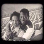 Pelé Instagram - Hoje é aniversário da Dona Celeste, mãe de Rei Pelé. São 101 anos de uma linda vida! Com o auxílio da tecnologia, a Pelé Foundation e o FC Mother se uniram para criar esta bela mensagem. Uma homenagem não só para a Mãe do Futebol do maior jogador da história do esporte, mas também para todas as mães do mundo, que lutam pelos sonhos de seus filhos. Obrigado por tudo, Celestinha. Sem você, nada disso seria possível. . Today marks Dona Celeste’s birthday, the beloved mother of King Pelé, celebrating an incredible 101 years of a beautiful life! Leveraging the power of technology, the Pelé Foundation and FC Mother joined forces to craft this heartfelt message. It serves as a tribute not only to the Mother of Football, who nurtured the greatest player in the history of the sport, but also to mothers worldwide who tirelessly support their children’s dreams. We extend our heartfelt thanks to Celestinha. Without her, none of this would have been possible.