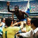 Pelé Instagram - Hoje começamos a escrever uma nova história. Não importa o tamanho e a tradição dos adversários: nós devemos respeitar e jogar cada partida com o foco de uma final. É importante jogar bonito sim, mas também é indispensável deixar tudo de si dentro do gramado. Hoje, seremos mais de 200 milhões de corações batendo como um só, vibrando a cada conquista da nossa Seleção. Envio essas fotos para inspirar vocês, garotos. De propósito, não escolhi as fotos de dribles, mas sim as de batalhas. Estou enviando todas energias positivas para vocês. Tenho certeza que teremos um final feliz. Que Deus os abençoe. Tragam este troféu para casa! . Today we start writing a new story. No matter the size and tradition of the opponents: we must respect and play each match with the focus of a final. It is important to play beautifully, yes, but it is also essential to leave everything on the pitch. Today, we will be more than 200 million hearts beating as one, vibrating with each achievement of our Seleção. I send these pictures to inspire you guys. On purpose, I didn't choose the photos of dribbles, but those of battles. I am sending all positive energies to you. I'm sure we'll have a happy ending. God bless you. Bring this trophy home!