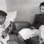 Pelé Instagram - Hoje, celebramos 100 anos de vida da Dona Celeste. Desde criancinha, ela me ensinou o valor do amor e da paz. Eu tenho muito mais de uma centena de motivos para agradecer por ser o seu filho. Compartilho essas fotos com vocês, com muita emoção por celebrar este dia. Obrigado por todos os dias ao seu lado, mãe. . Today, we celebrate 100 years of Dona Celeste's life. From a young age, she taught me the value of love and peace. I have well over a hundred reasons to be thankful for being her son. I share these photos with you, with great emotion to celebrate this day. Thank you for every day by your side, Mom.