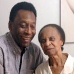 Pelé Instagram - Hoje, celebramos 100 anos de vida da Dona Celeste. Desde criancinha, ela me ensinou o valor do amor e da paz. Eu tenho muito mais de uma centena de motivos para agradecer por ser o seu filho. Compartilho essas fotos com vocês, com muita emoção por celebrar este dia. Obrigado por todos os dias ao seu lado, mãe. . Today, we celebrate 100 years of Dona Celeste's life. From a young age, she taught me the value of love and peace. I have well over a hundred reasons to be thankful for being her son. I share these photos with you, with great emotion to celebrate this day. Thank you for every day by your side, Mom.
