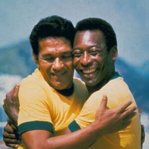 Pelé Instagram - Meu grande amigo. Uma verdadeira lenda. Garrincha estaria de aniversário hoje. Compartilho essas fotos com vocês, com o coração cheio de carinho, lembrando dos momentos que vivemos juntos.
.

My good friend. A true legend. Garrincha would be celebrating his birthday today. I share these photos with you, with a heart full of affection, remembering the moments we lived together.