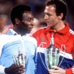 Pelé Instagram - Eram muito mais que bons amigos. Rei Pelé chamava Beckenbauer de irmão. Parceiros de time, quando jogaram juntos no New York Cosmos, as duas lendas nutriram uma linda e rara amizade, ao longo de toda a vida. Essa é uma despedida difícil para quem ama o futebol. Todavia, esperamos que seja um lindo reencontro no céu. Obrigado por tudo, @franzbeckenbauer. . They were much more than good friends. King Pelé called Beckenbauer his brother. Team partners, when they played together for the New York Cosmos, the two legends nurtured a beautiful and rare friendship throughout their lives. This is a difficult farewell for anyone who loves football. However, we hope it will be a beautiful reunion in heaven. Thanks for everything, Beckenbauer.