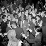 Pelé Instagram – Muito mais que um clube de futebol. Um escudo que desbravou fronteiras com pioneirismo e amor pelo Brasil. Um time que atravessou oceanos, levando o futebol brasileiro para diversos lugares do planeta. Um manto que inspirou a transformação do jeito de jogar futebol no mundo inteiro. Eis algumas fotos raras, para lembrarmos da história do @santosfc, que é grandiosa e nunca irá se apagar. 
.
Much more than a football club, Santos FC is a shield that has explored frontiers with a pioneering spirit and a love for Brazil. It is a team that has crossed oceans, taking Brazilian football to different places on the planet. A mantle that has inspired the transformation of the way football is played around the world. Here are some rare photos to remind us of the great history of @santosfc, which will never fade away.