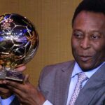 Pelé Instagram - O trabalho de @vinijr em prol de causas sociais é memorável e sua luta contra o racismo é notável. A Pelé Foundation parabeniza o atleta por seu protagonismo dentro e fora dos gramados e agradece ao @ballondorofficial pela linda homenagem ao Rei Pelé. Também parabenizamos @leomessi e @aitana.bonmati pelas merecidas premiações. . @vinijr's work for social causes is memorable and his fight against racism is remarkable. The Pelé Foundation congratulates the athlete for his leading role on and off the pitch and thanks @ballondorofficial for the beautiful tribute to King Pelé. We also congratulate @leomessi and @aitana.bonmati for the well-deserved awards.