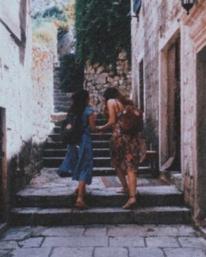 Pelin Abay Instagram - Yanımda canım kızım, 2018’in en güzel günü✨💛