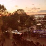 Pelin Abay Instagram - 24’ümün Kadıköy’ü, okulu gören bir masada, birinci sınıf sahne finalinden bahsettikten hemen sonra, bir rüyayı hatırlamaya çalışmak gibi ✨🧙🏻‍♀️