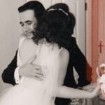 Pelin Abay Instagram - Dünya bir yana, ömrümüz beraber geçiyor. ❤️