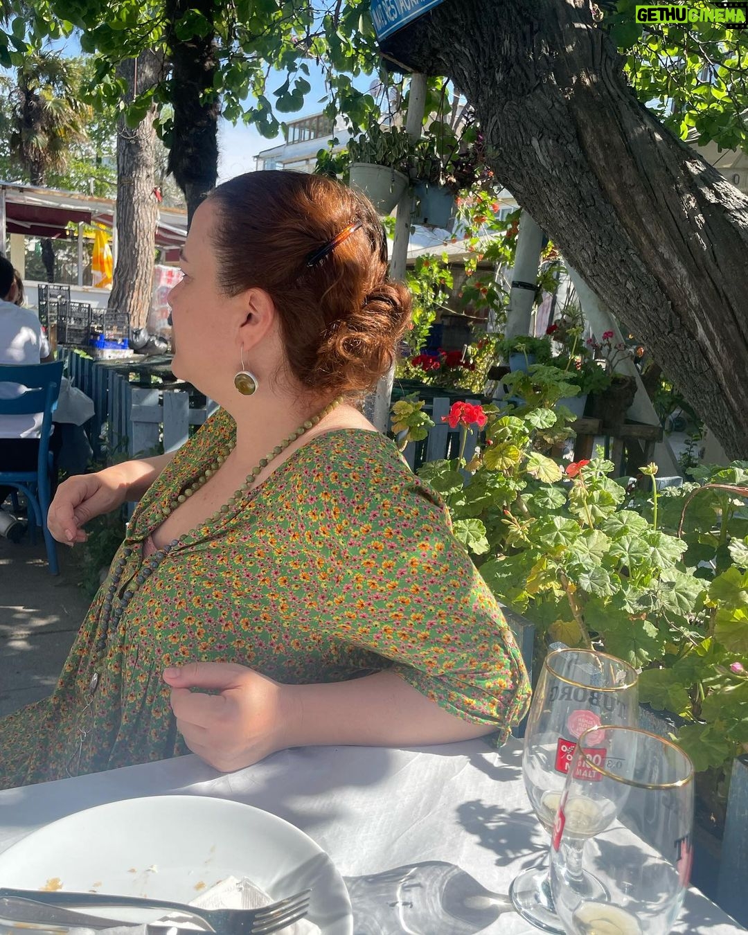 Pelin Abay Instagram - İyi bir personal space ha? ❤️🩹