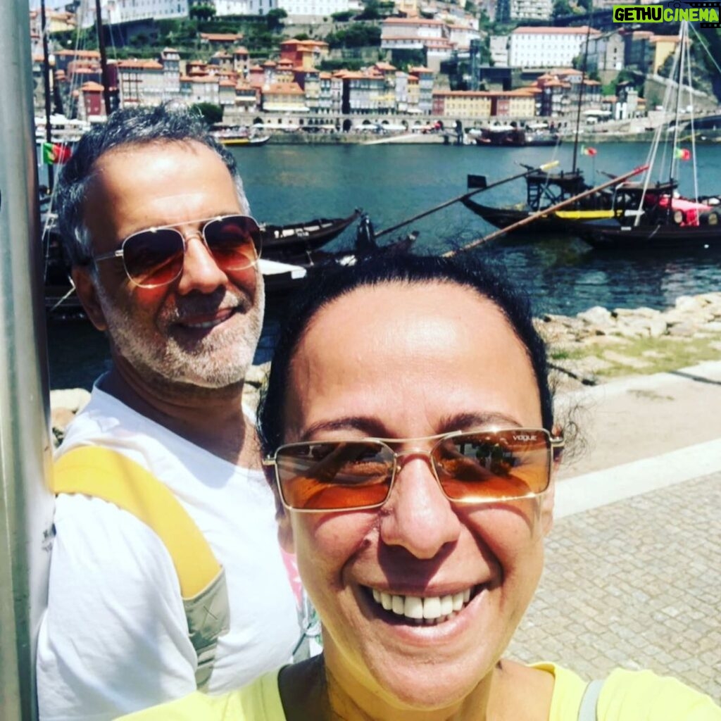 Pelinsu Pir Instagram - Porto’dan sevgilerle canlar 🤗🎈#porto #portugal #gezmece #aşk 🙏😍 @leventtulek