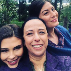 Pelinsu Pir Instagram - Akşam görüşürüz canlar 🙏🤗#istanbullugelin #set#startv #o3medya