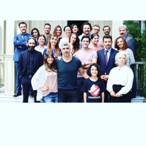 Pelinsu Pir Instagram - Ay dizimizin tekrarı yayınlanıyormuş 🤗 O zaman bu günün #tbt si böyle olsun💜🎈#i̇stanbullugelin