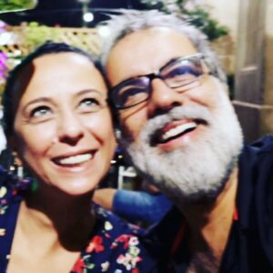 Pelinsu Pir Instagram - Bu gün bu kendi güzel kalbi güzel adamın,benim diğer yarımın ,göz bebeğimin ,oyun arkadaşımın ,kocamın doğum günü .Her dileğin gerçekleşsin aşkım🙏 ,iyi ki iyi ki iyi ki sen ,ben seni çok ama çoook ❤️ 🎂🥰 Bir maşallahınızı alırım canlar 🙏#aşk #can #iyiki #şükür @leventtulek