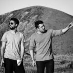 Pendar Akbari Instagram - ... .. زندگی حکایت؛ قدیمی کوهستان است! هرچه را که صدا کنی همان را می شنوی! پس به نیکی صدا کن تا به نیکی‌ به تو پاسخ دهد! ... اين جهان کوه است و فعل ما ندا / سوی ما آيد نداها را صدا. #مولانا پ ن : آیا عرفان نمیدونست کدوم سمتی بریم ؟ #pendarakbari #iran #iranianartist #iranianactor #art #honarmandan #aritst #brothers #پندار_اکبری #ایران