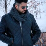 Pendar Akbari Instagram - .. ... .... بیشتر از آن چه برای موفق بودن تلاش میکنی برای با ارزش بودن تلاش کن.. #pendarakbari #پندار_اکبری #هنر #art #iran #iranianartist #iranianactor