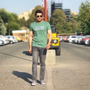 Pendar Akbari Instagram - انگار خیلی قضیه جدیه😎 .. #پندار_اکبری #پنداراکبری #pendarakbari #pendar_akbari #iranianartist #iranianactor #honarmandan #honar