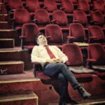 Pendar Akbari Instagram - زنی در دو چهره به پایان رسید تجربه و مسیری پر از اتفاقات خوب و بد و این آغاز ماجراجویی جدید من خواهد بود پ ن : ممنونم از تمام عوامل کارم که با تمام وجود در این مدت کنار من بودن و برای هرچه بهتر شدن کار تلاش خودشون رو کردن #pendarakbari #pendar_akbari #پندار_اکبری #پنداراکبری #iranian #iranianartist #iran #iranianactor