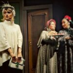 Pendar Akbari Instagram - . رونمایی از آلبوم عکس نمایش ((زنی در دو چهره)) عکاس:محسن بیده فروش بلیط روزهای جدید همراه با تخفیف گروهی در سایت تیوال Www.tiwall.com _______________________________ نویسنده و کارگردان: پندار اکبری مشاور هنری: عبدالرضا اکبری تهیه کننده: امیر عباسی _______________________________ بازیگران: نیلوفر پارسا، علیرضا دیلمی، پناه باقریان، ماریه ماشاالهی، روناک برخوردار، آیدا سرمست، پندار اکبری و نساءیوسفی _______________________________ طراح گریم:سلماز نجفی طراح صحنه و لباس:علیرضا نوروزی _______________________________ خرداد و تیر ۱۴۰۱/ پردیس تئاتر سپند /ساعت ۲۱ _______________________________ #تئاتر #نمایش #تیاتر #زنی_در_دو_چهره #پوستر #هنر #بازیگر #هنرمندان#عکس#عکاسی #پندار_اکبری #پنداراکبری #pendarakbari #pendar_akbari #از_تئاتر_حمايت_كنيم #اکسپلور #ایران #هنرمندان_ایرانی
